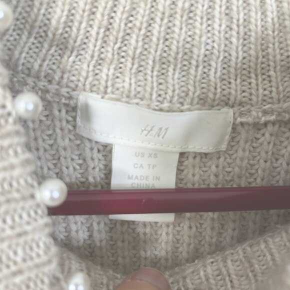 H&M Sweater Womens Size XS Oversized Beaded Cropped High Neck Nude - Picture 2 of 4